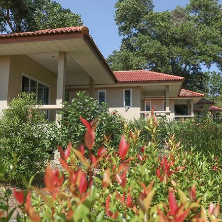 Baansukjai Bungalows ラノーン エクステリア 写真