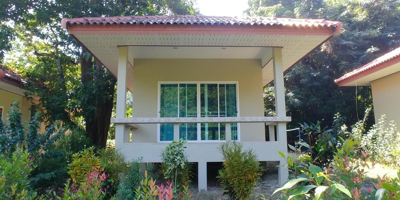 Baansukjai Bungalows ラノーン エクステリア 写真