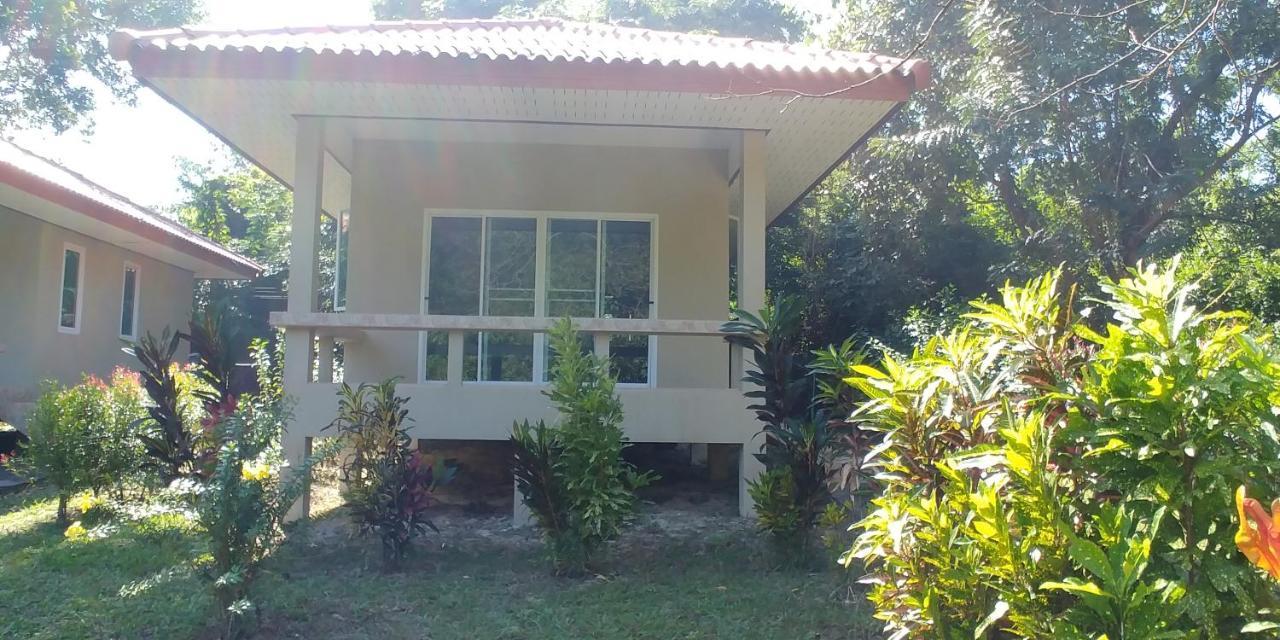 Baansukjai Bungalows ラノーン エクステリア 写真