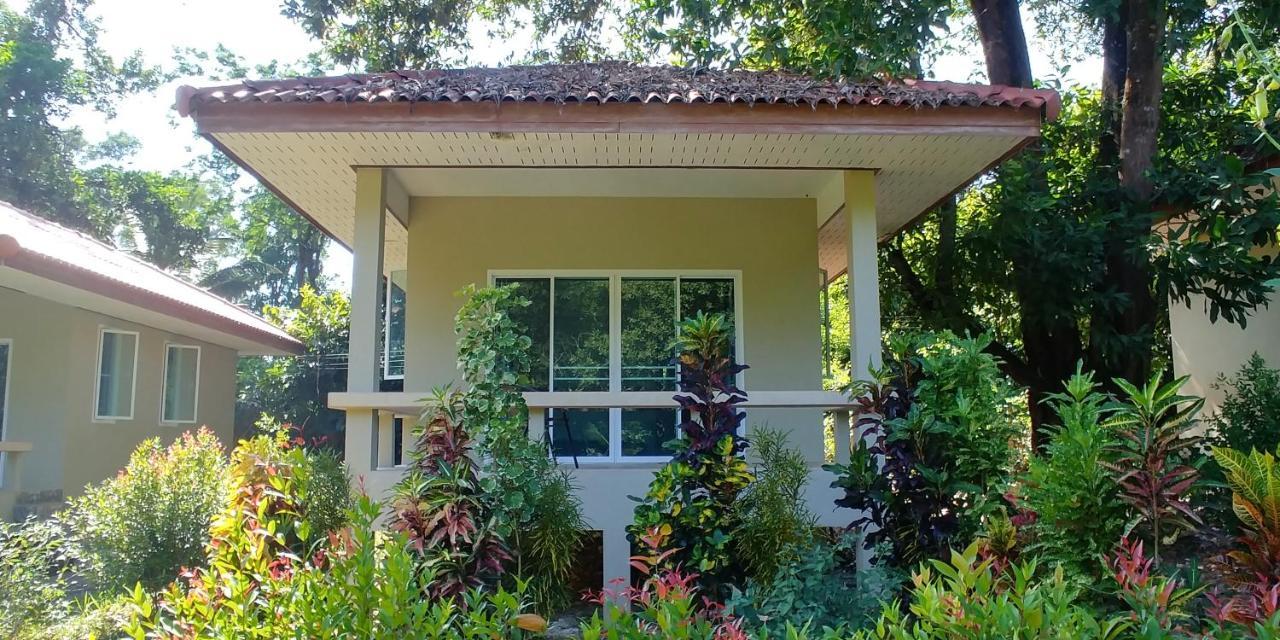 Baansukjai Bungalows ラノーン エクステリア 写真