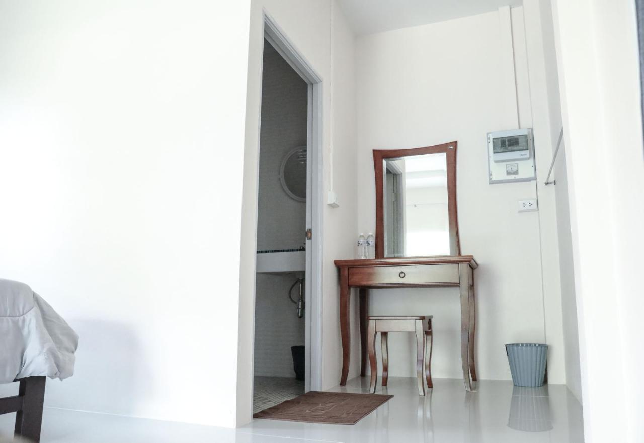 Baansukjai Bungalows ラノーン エクステリア 写真