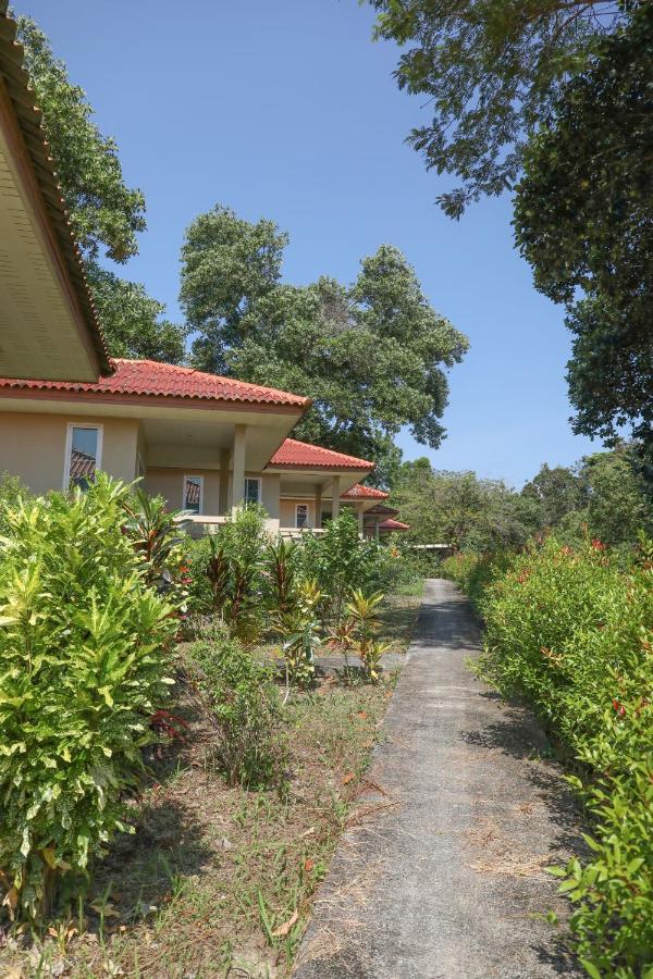 Baansukjai Bungalows ラノーン エクステリア 写真