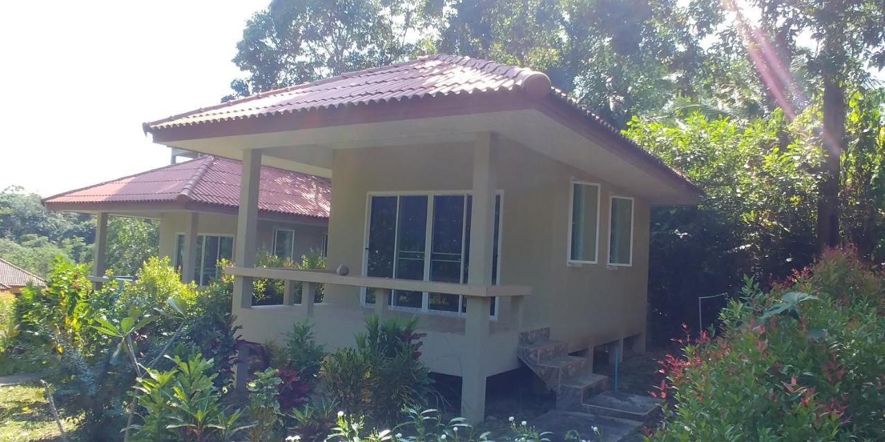 Baansukjai Bungalows ラノーン エクステリア 写真